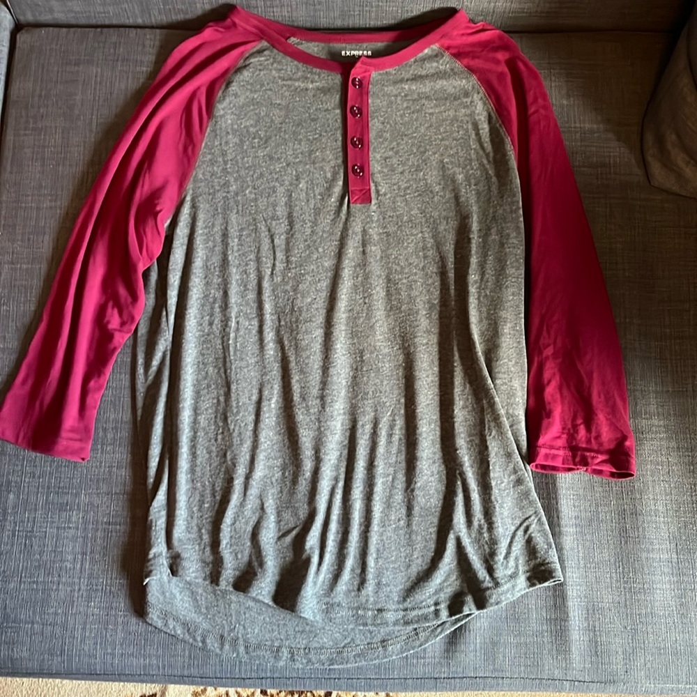 Express baseball tee